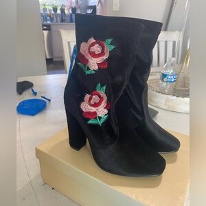 Like new floral suede booties